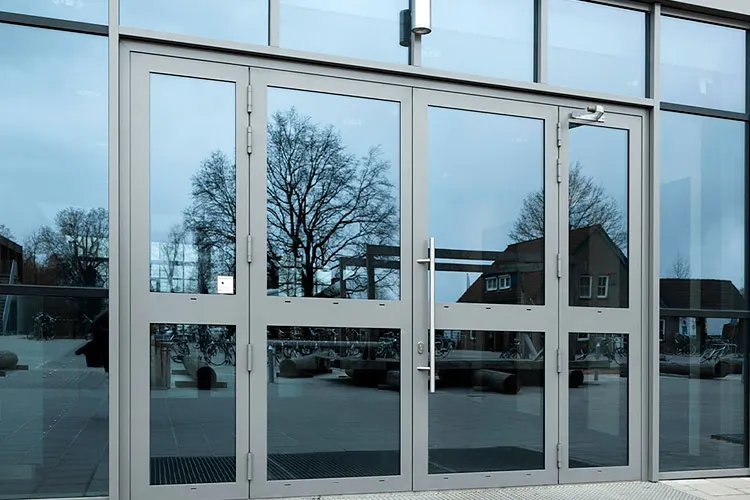 Остекление входных групп в Республике Татарстан